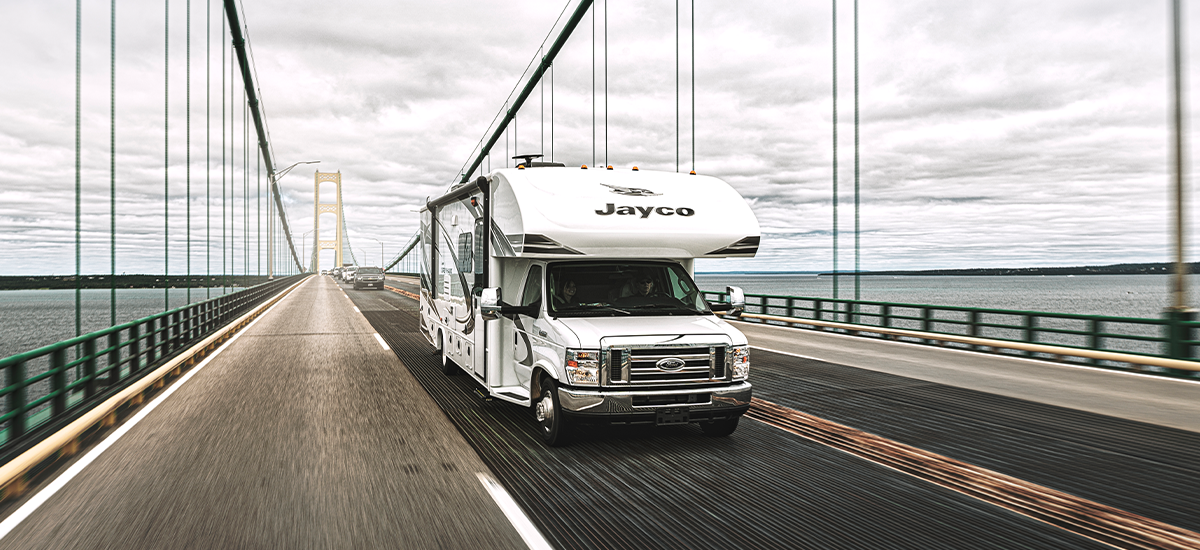 The Best Mid-sized Motorized RV - Jayco Greyhawk