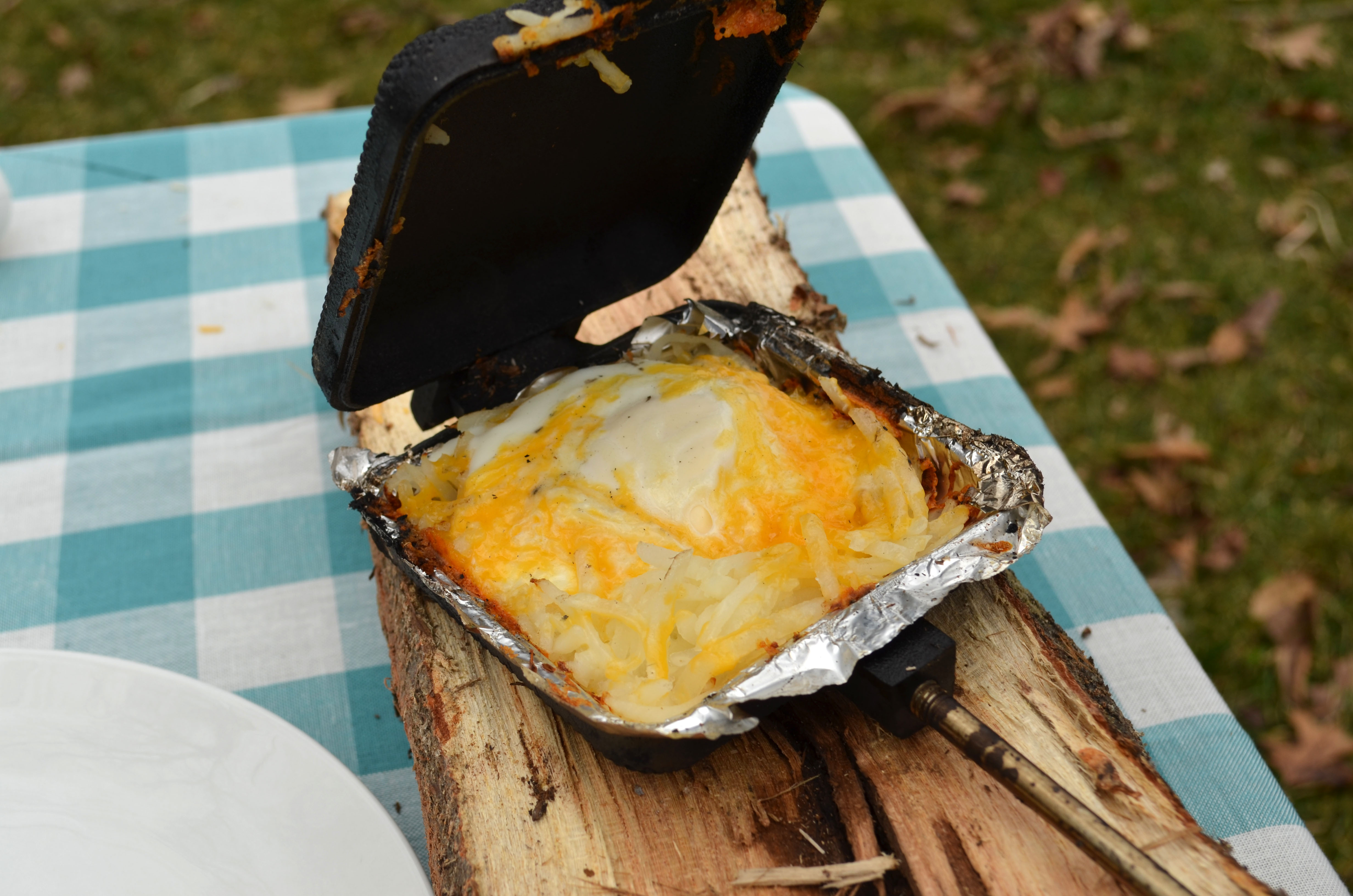 Campfire Recipes: Blue Bird in a Nest Pudgy Pie