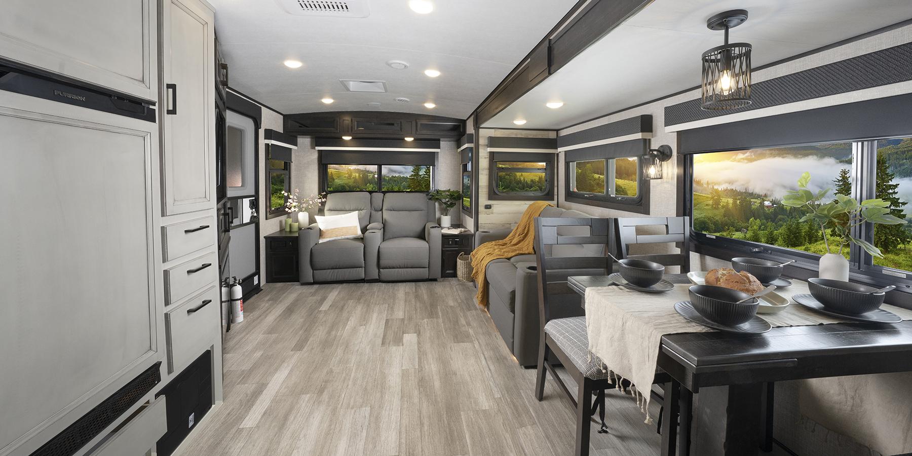 2023 - 2024 Ultimate Luxury Travel Trailer