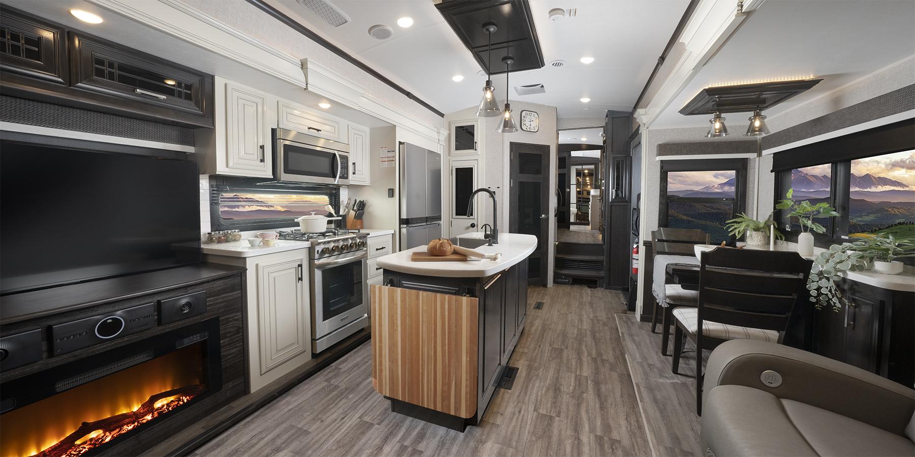 2023 Pinnacle Luxury Fifth Wheel Jayco Inc