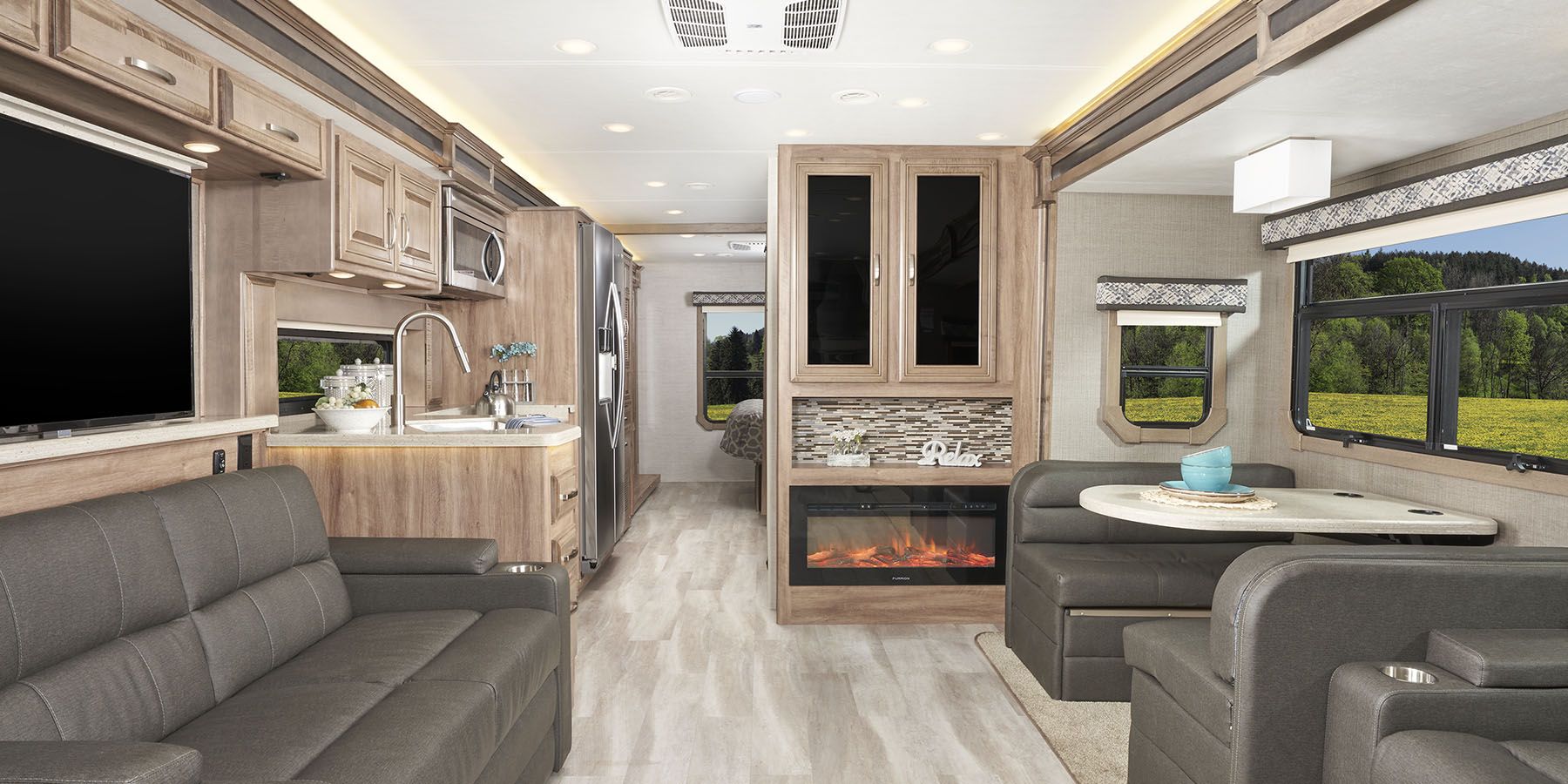 2021 Seneca Super Class C Rv